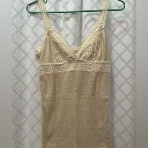 Abercrombie lace camisole in cream size medium